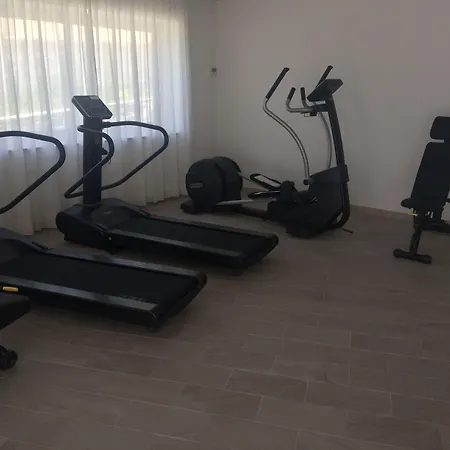 Ferretti 4* ديامنتي
