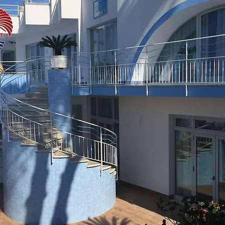 מלון Ferretti 4*