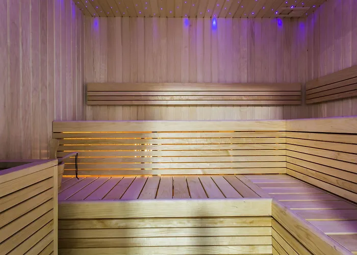 Ferretti מלון דיאמנטה