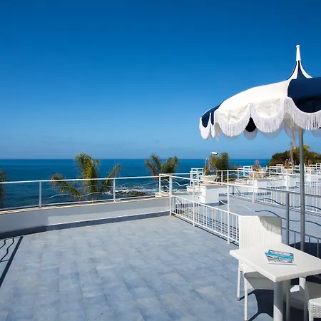 호텔 Ferretti 디아망테