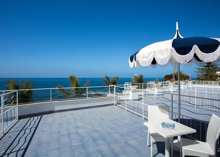 Hotel Ferretti Diamante