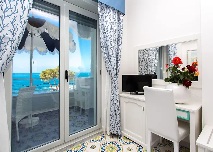 Ferretti Hotell Diamante