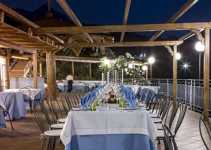 Ferretti Hotell Diamante